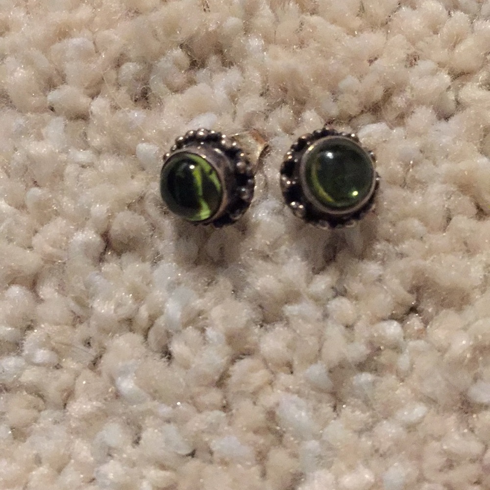 Silpada sterling silver and Peridot stud earrings